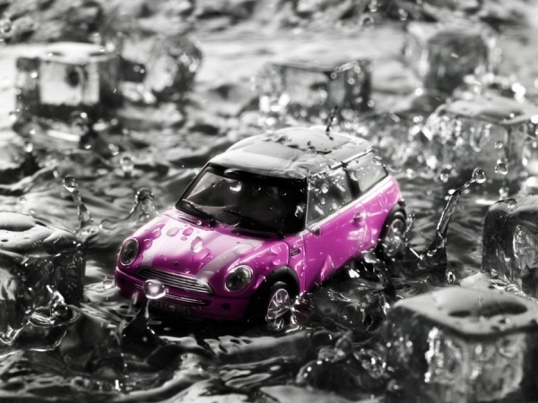 Photograph Samet Cihan Mini on One Eyeland